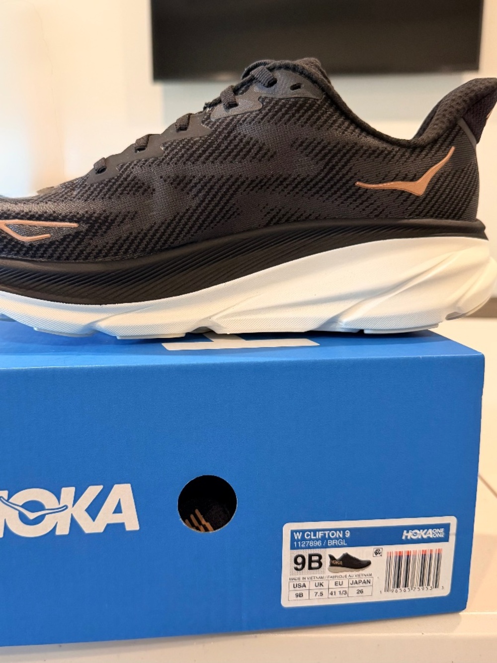 HOKA Clifton 9 Black Rose Gold Women’s Running Shoes Size 9